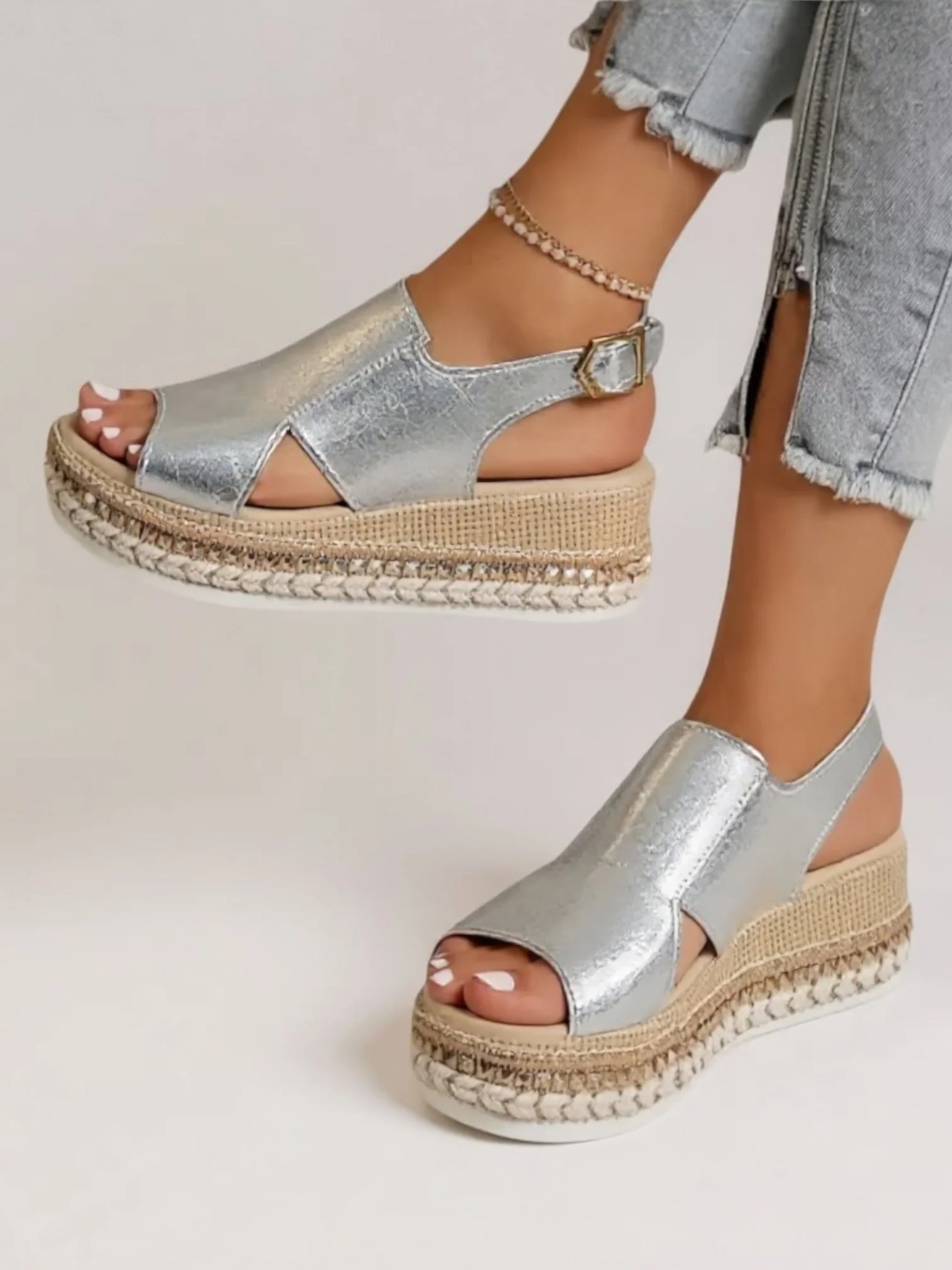 Livia | Metallic Platform Sandals - Image 9