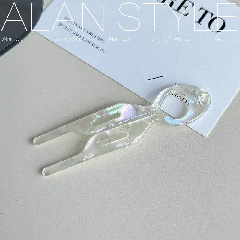 Claire | Hollow comb hair clip - Image 11
